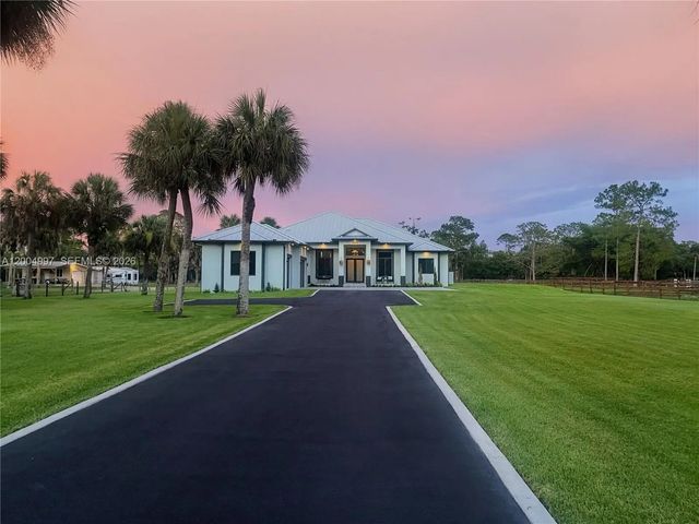 2 of 46 - 360 13th Street Sw, Naples, FL