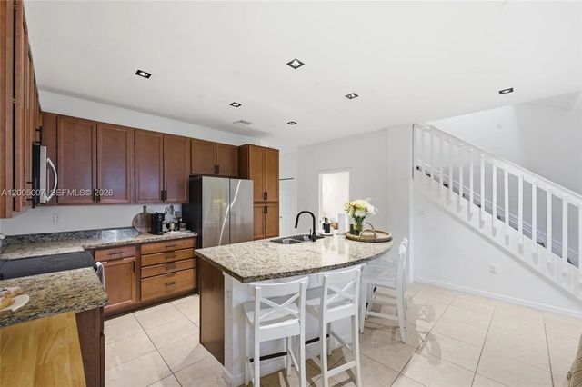 5 of 58 - 6320 S Station Square, Davie, FL