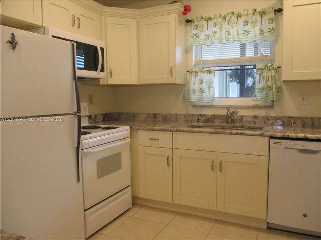 4 of 38 - 6531 Se Federal Highway #s212, Stuart, FL