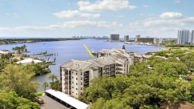 2 of 38 - 11370 Twelve Oaks Way #416, North Palm Beach, FL