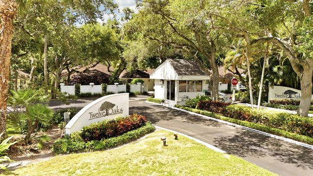 4 of 38 - 11370 Twelve Oaks Way #416, North Palm Beach, FL