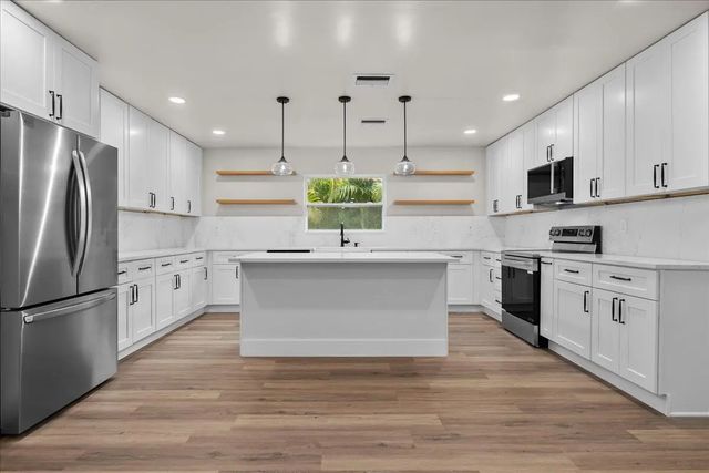5 of 33 - 426 Bayberry Drive, West Palm Beach, FL