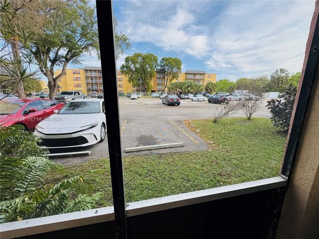4 of 18 - 2800 Nw 56th Avenue #d102, Lauderhill, FL