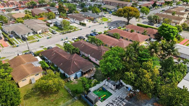 4 of 26 - 11002 Sw 3rd Street, Sweetwater, FL