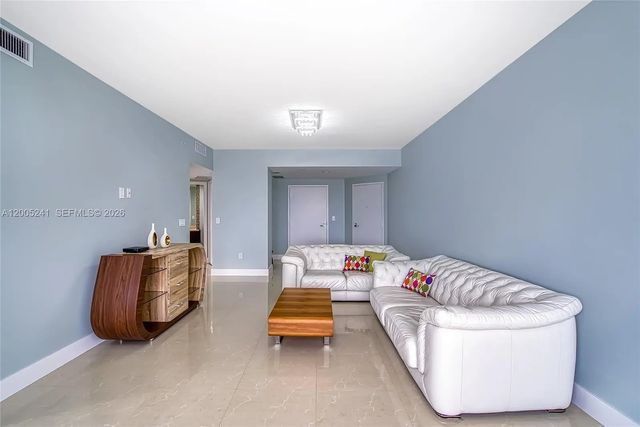 3 of 36 - 18201 Collins Avenue #1701, Sunny Isles Beach, FL