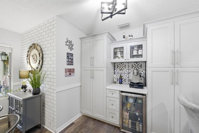 3 of 22 - 5883 La Paseos Drive #d-2, Greenacres, FL