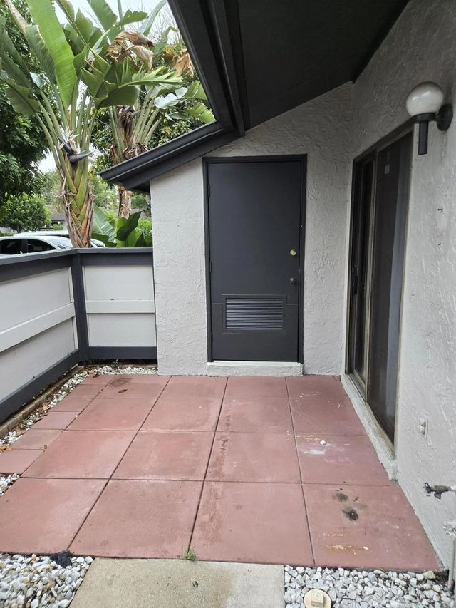 2 of 21 - 358 Quebec Court, Royal Palm Beach, FL