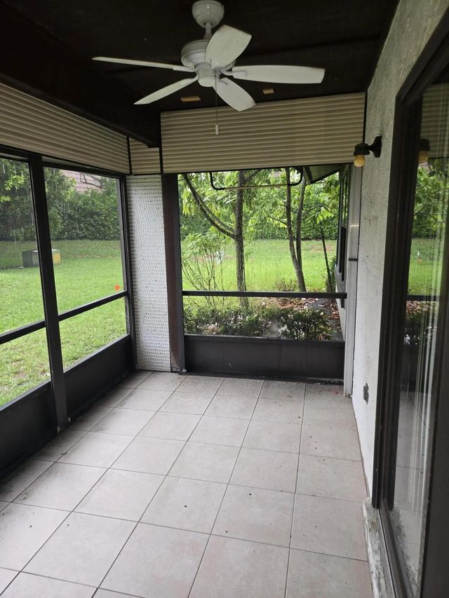 4 of 21 - 358 Quebec Court, Royal Palm Beach, FL
