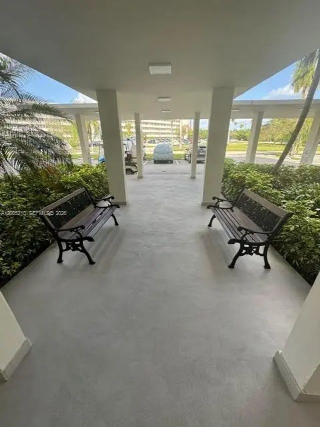 3 of 25 - 2861 Leonard Drive #f514, Aventura, FL