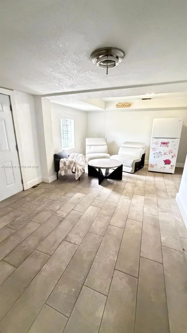4 of 9 - 301 Nw 37th Street #cu2, Miami, FL