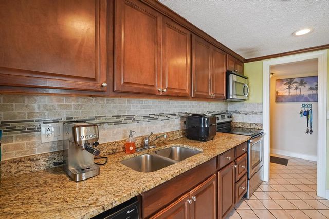 4174 Inverrary Drive #701, Lauderhill