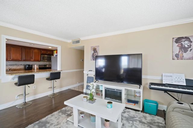 4 of 25 - 4174 Inverrary Drive #701, Lauderhill, FL