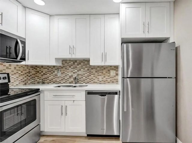 3 of 21 - 4980 E Sabal Palm Boulevard E #124, Tamarac, FL