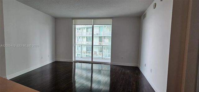 4 of 27 - 1900 N Bayshore Drive #1617, Miami, FL