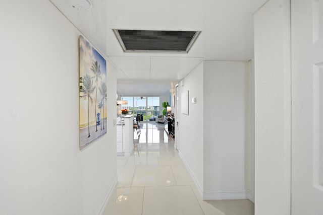 5 of 47 - 4015 W Palm Aire Drive #1001, Pompano Beach, FL