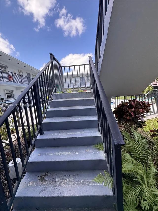 4 of 34 - 3510 Harrison Street #12, Hollywood, FL