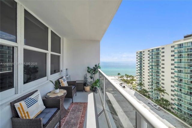 3725 S Ocean Drive #1220, Hollywood