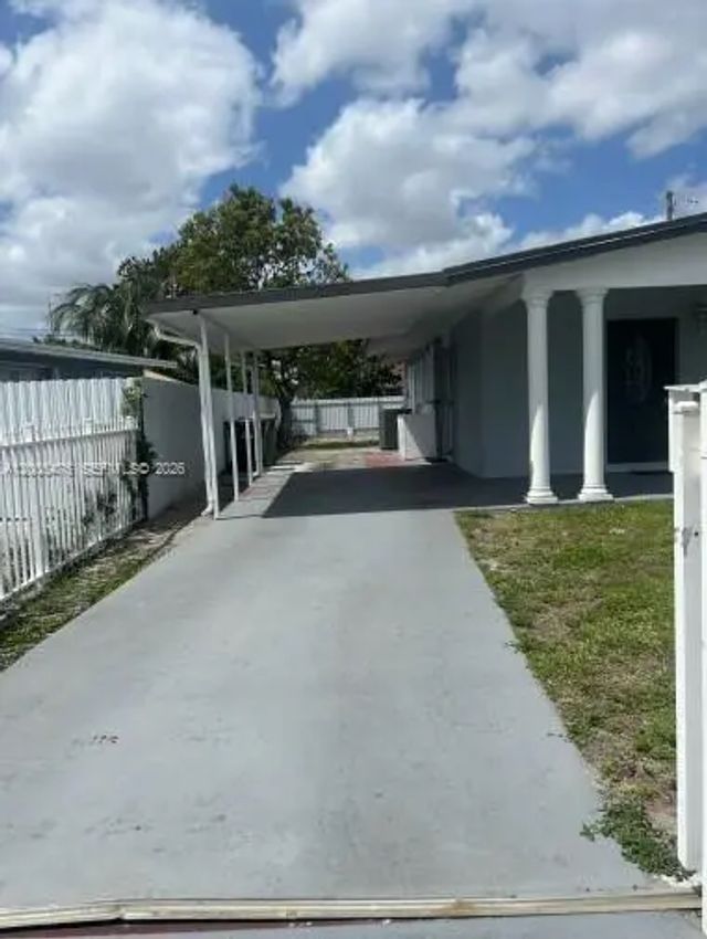 3 of 13 - 841 Hialeah Drive, Hialeah, FL