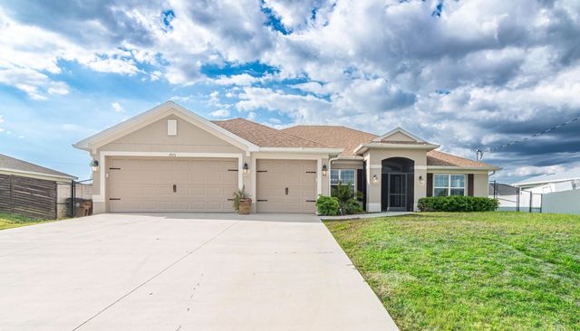 1513 Ne 43rd Terrace, Cape Coral