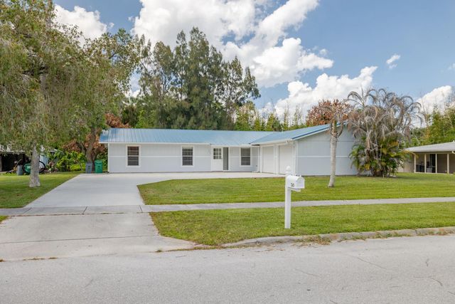 320 Chamberlain Boulevard, Fort Pierce