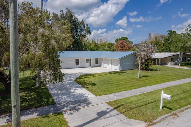 5 of 61 - 320 Chamberlain Boulevard, Fort Pierce, FL