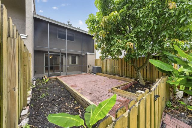 5 of 32 - 5182 S University Drive, Davie, FL