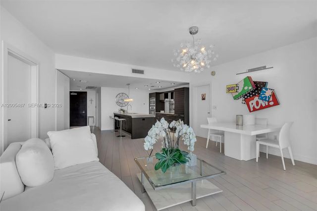 5 of 36 - 200 Biscayne Boulevard Way #3407, Miami, FL