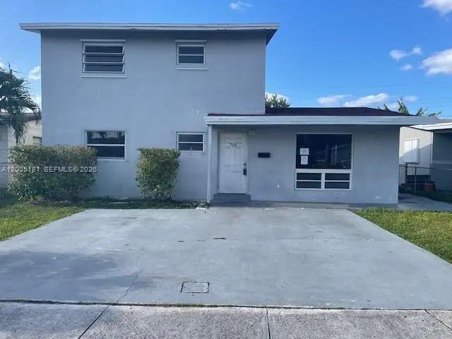 758 Sw 3rd Place, Dania Beach