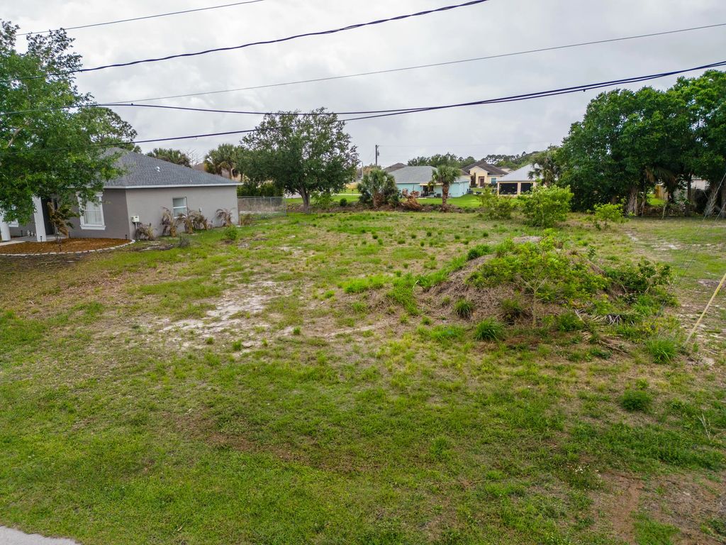 1110 Sw Hunnicut Avenue, Port St. Lucie