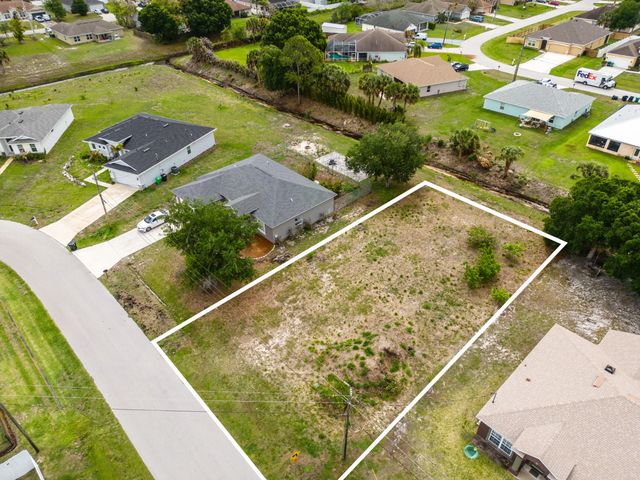 4 of 9 - 1110 Sw Hunnicut Avenue, Port St. Lucie, FL