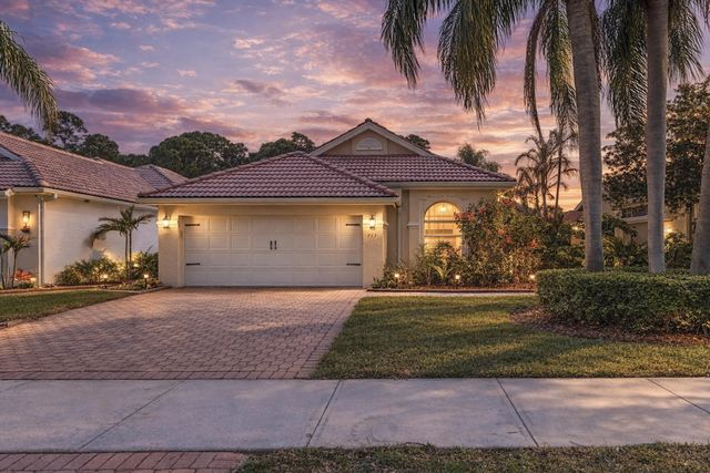 2 of 23 - 713 Sw St Croix Cove, Port St. Lucie, FL