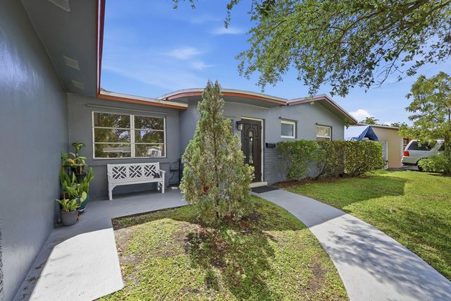 2 of 30 - 2350 Nw 60th Avenue, Sunrise, FL