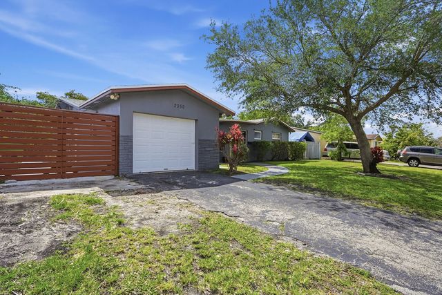 4 of 30 - 2350 Nw 60th Avenue, Sunrise, FL