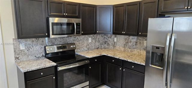 5 of 34 - 525 Se 34th Terrace, Homestead, FL
