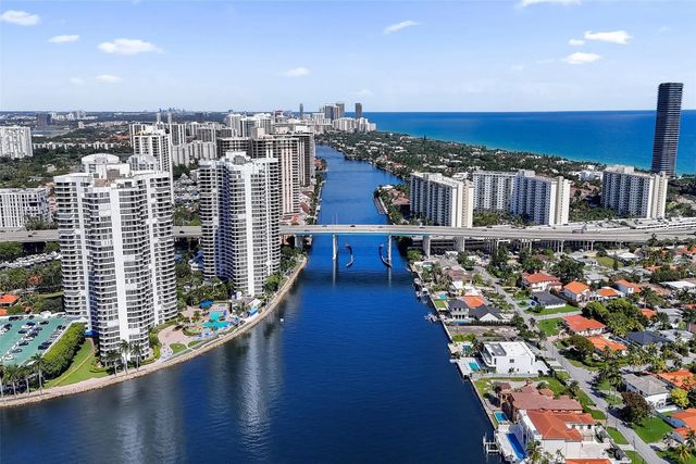 3 of 58 - 19101 Ne 36th Court #1709, Aventura, FL