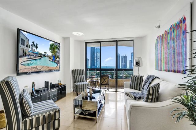 4 of 58 - 19101 Ne 36th Court #1709, Aventura, FL