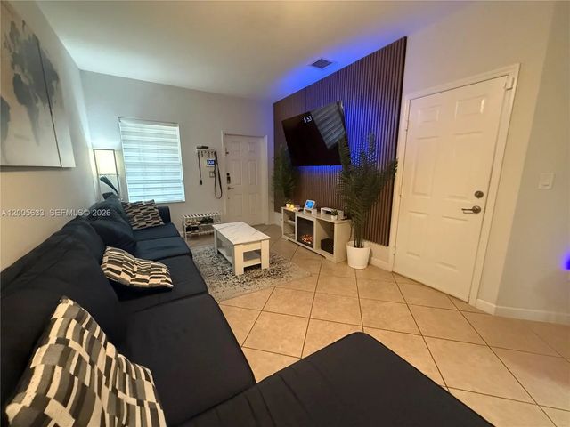 5 of 19 - 8979 Sw 225th Street, Cutler Bay, FL
