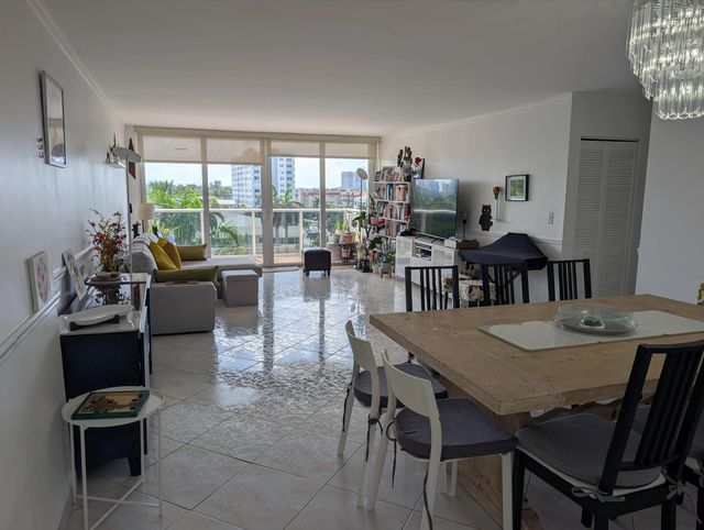 4 of 54 - 3140 S Ocean Drive #410, Hallandale Beach, FL