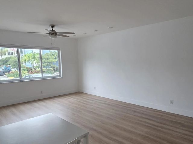 4 of 25 - 1001 Se 16th Street #7, Fort Lauderdale, FL
