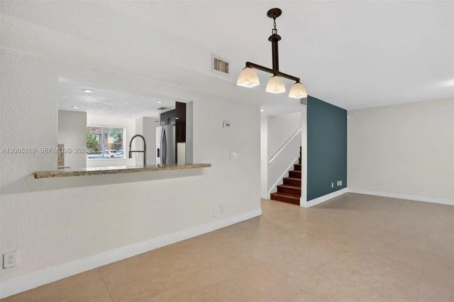 4 of 34 - 845 Nw 91st Terrace, Plantation, FL
