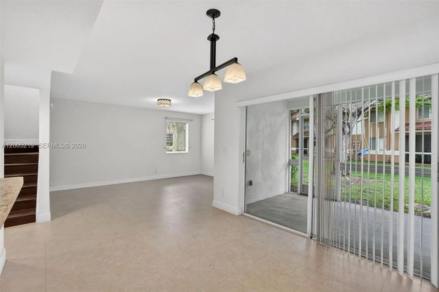 5 of 34 - 845 Nw 91st Terrace, Plantation, FL