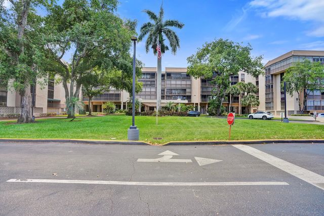 2800 N 46th Avenue #a302, Hollywood