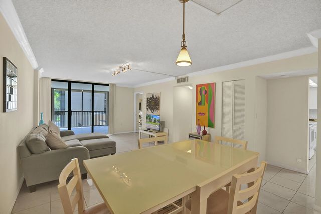 5 of 34 - 2800 N 46th Avenue #a302, Hollywood, FL