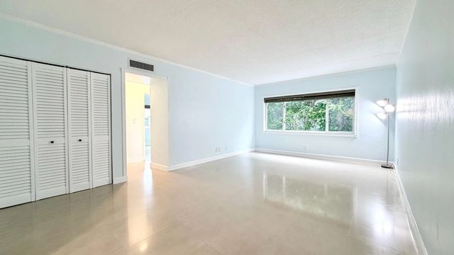 2 of 23 - 251 Se 6th Avenue #7, Pompano Beach, FL