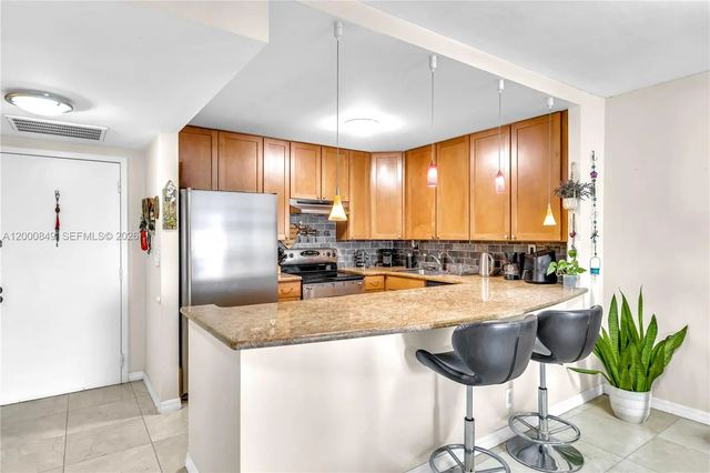 3 of 35 - 600 Three Islands Boulevard #618, Hallandale Beach, FL
