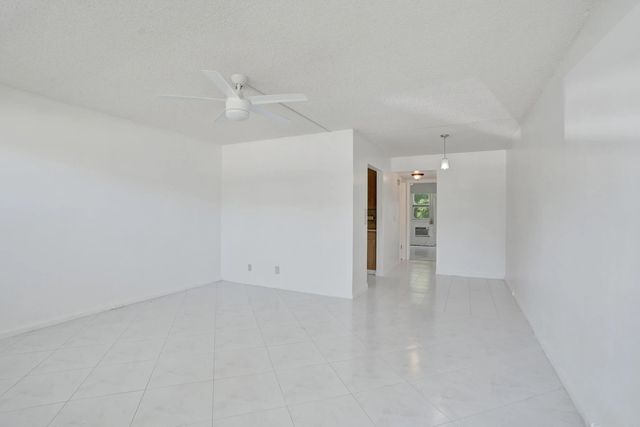 392 Durham Circle #m, Deerfield Beach