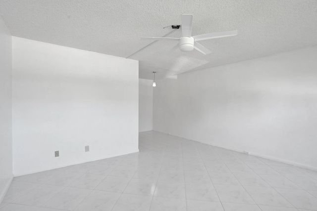 5 of 17 - 392 Durham Circle #m, Deerfield Beach, FL