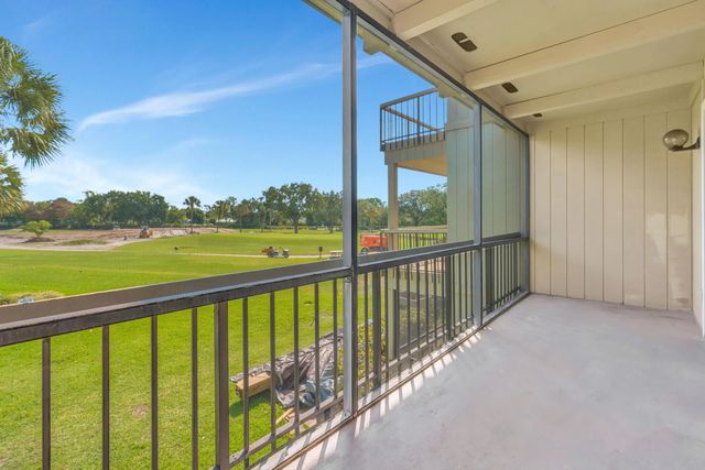 5 of 52 - 18419 Se Wood Haven Lane #b, Tequesta, FL