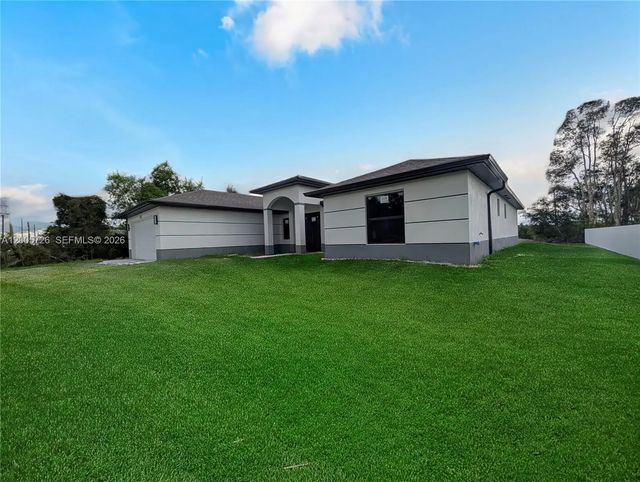 5 of 42 - 813 Bell Boulevard S, Lehigh Acres, FL