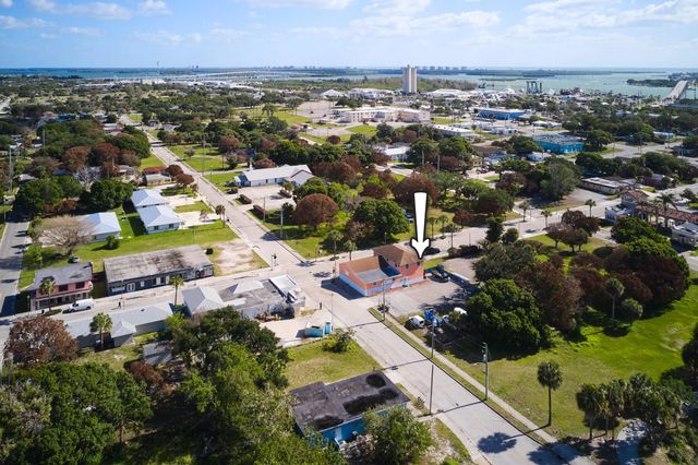 3 of 31 - 464 N 9th Street, Fort Pierce, FL